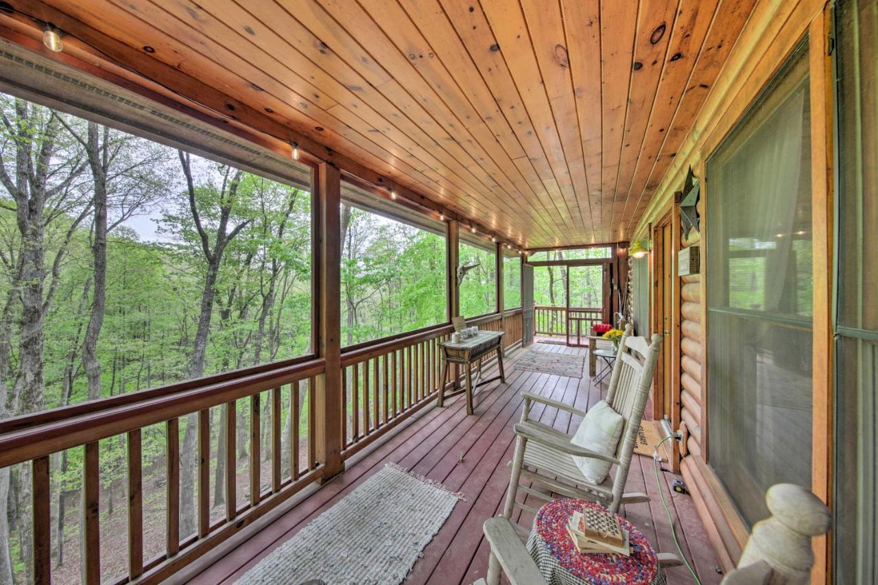 Peaceful Blue Ridge Cabin With Decks And Fire Pit Екстер'єр фото